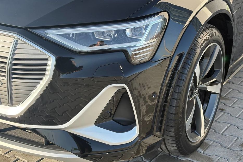 Продам Audi E-Tron E-TRON S 370KW S-LINE NE MALOV 2021 года в Львове
