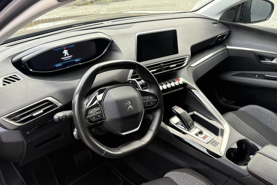 Продам Peugeot 5008 5008Active 1.5HDi 96KW AT8  2020 года в Львове