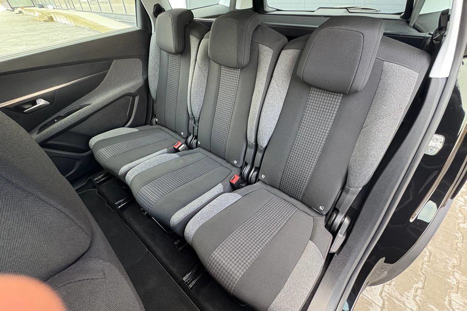 Продам Peugeot 5008 5008Active 1.5HDi 96KW AT8  2020 года в Львове