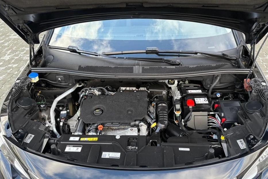 Продам Peugeot 5008 5008Active 1.5HDi 96KW AT8  2020 года в Львове