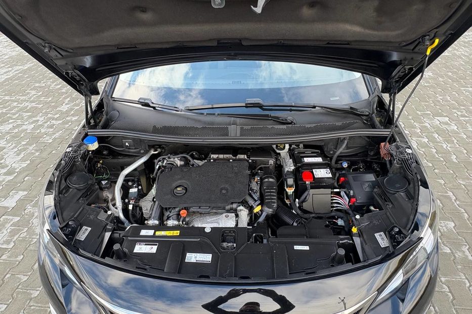 Продам Peugeot 5008 5008Active 1.5HDi 96KW AT8  2020 года в Львове