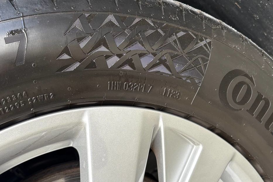 Продам Peugeot 5008 5008Active 1.5HDi 96KW AT8  2020 года в Львове