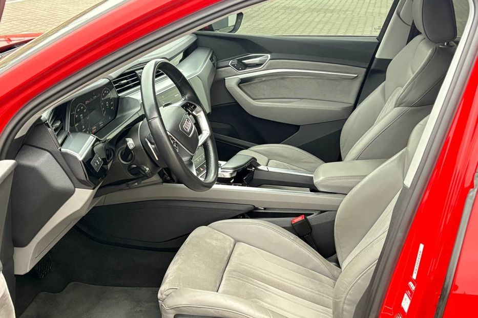 Продам Audi E-Tron Sportback S line quattro 55  2020 года в Львове