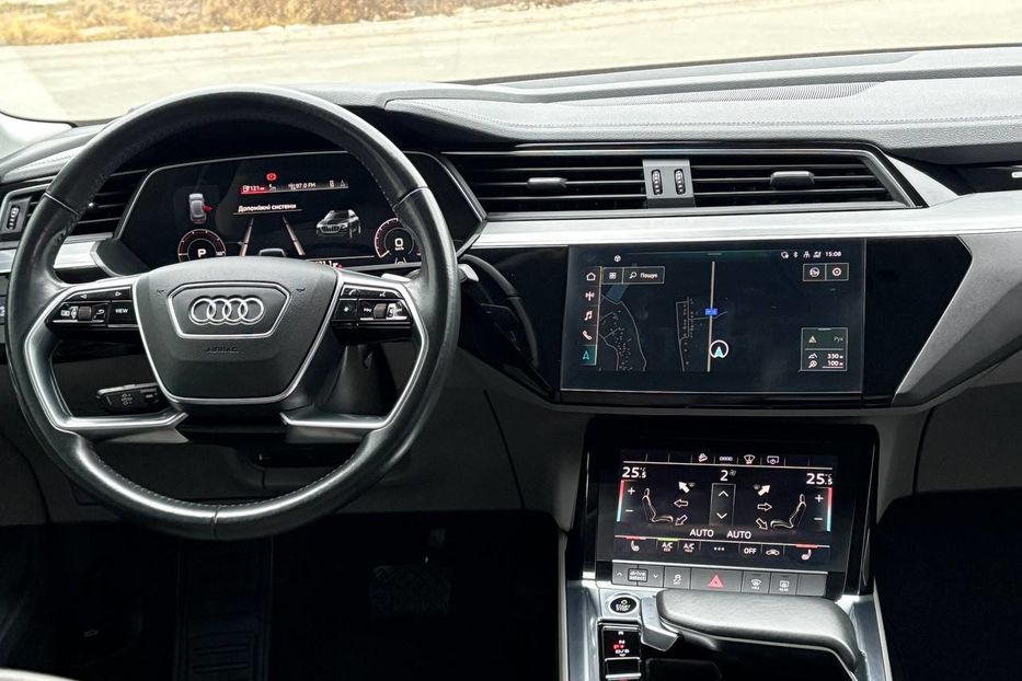 Продам Audi E-Tron Sportback S line quattro 55  2020 года в Львове