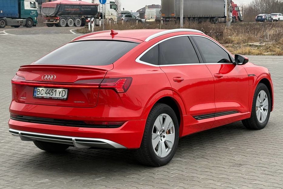 Продам Audi E-Tron Sportback S line quattro 55  2020 года в Львове
