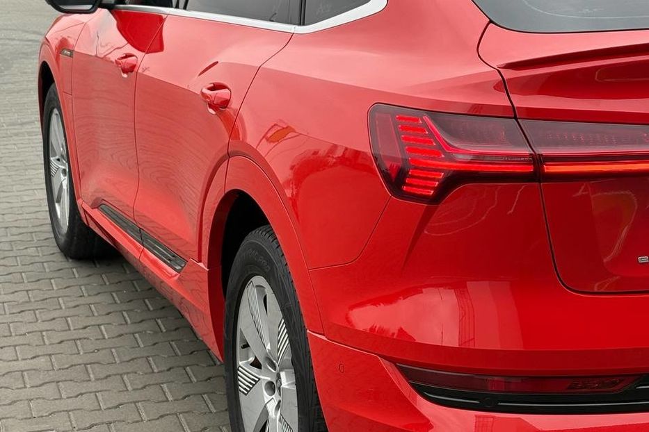 Продам Audi E-Tron Sportback S line quattro 55  2020 года в Львове