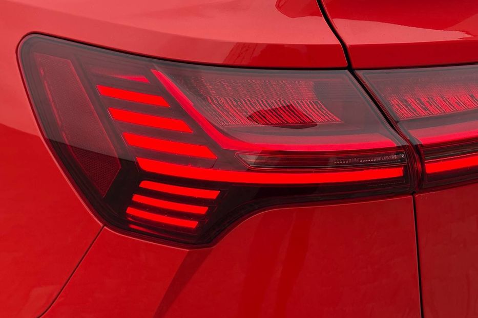 Продам Audi E-Tron Sportback S line quattro 55  2020 года в Львове