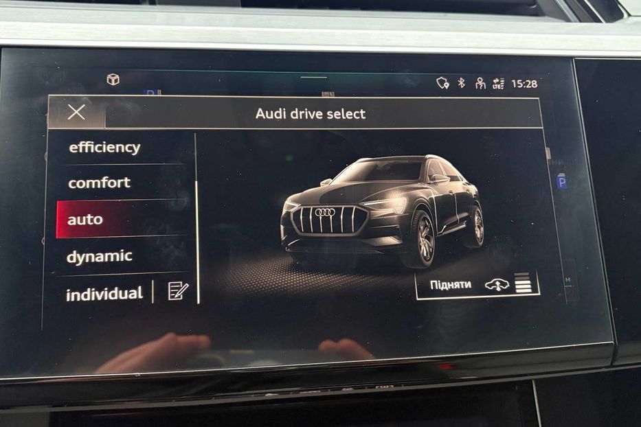 Продам Audi E-Tron Sportback S line quattro 55  2020 года в Львове