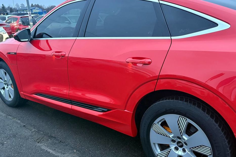 Продам Audi E-Tron Sportback S line quattro 55  2020 года в Львове