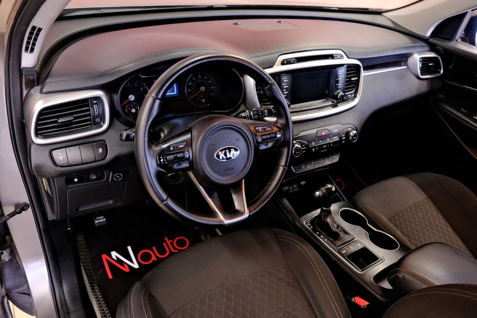 Продам Kia Sorento 2017 года в Одессе