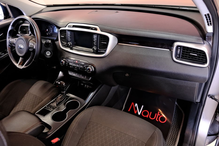 Продам Kia Sorento 2017 года в Одессе