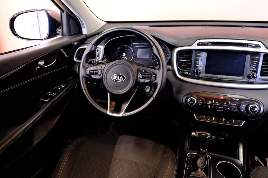 Продам Kia Sorento 2017 года в Одессе