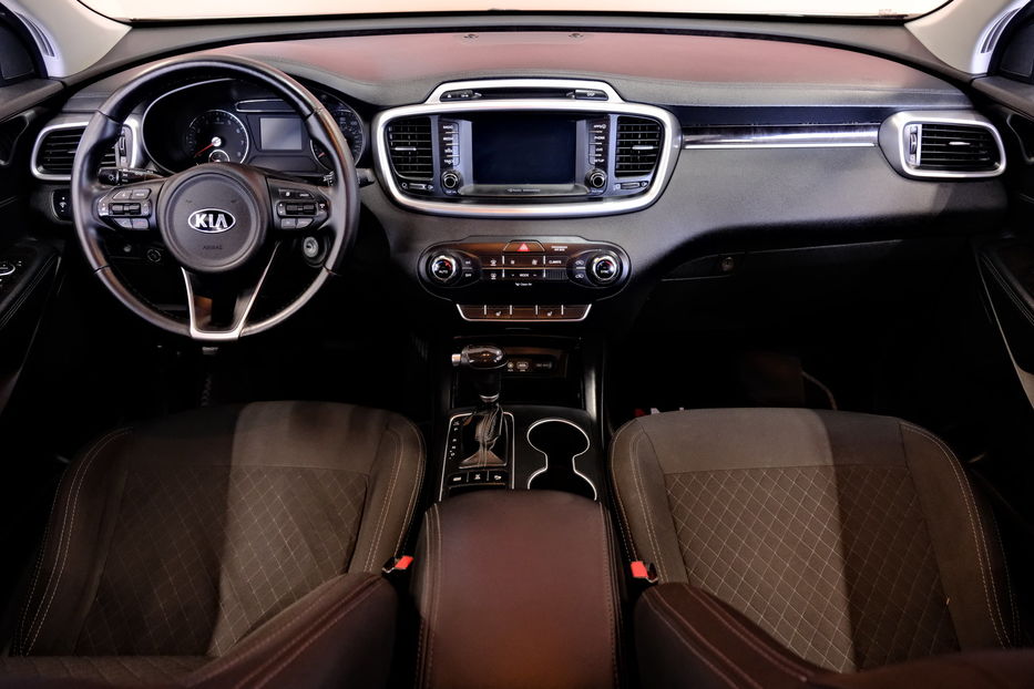 Продам Kia Sorento 2017 года в Одессе