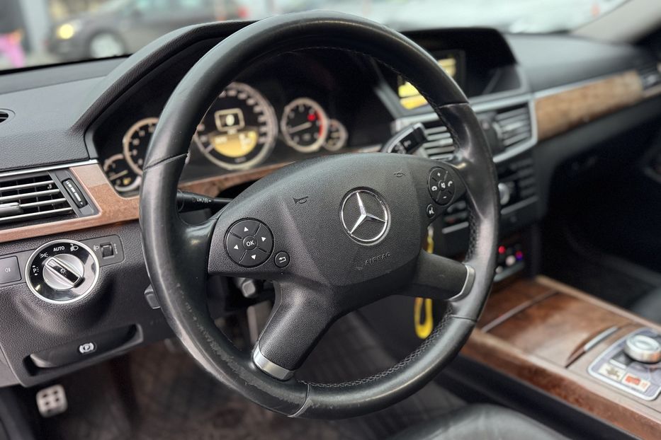 Продам Mercedes-Benz E-Class (COMIS) W212 2012 года в г. Умань, Черкасская область