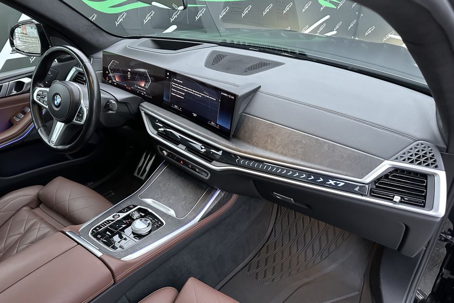 Продам BMW X7 Xdrive 40d M-paket 2023 года в Киеве