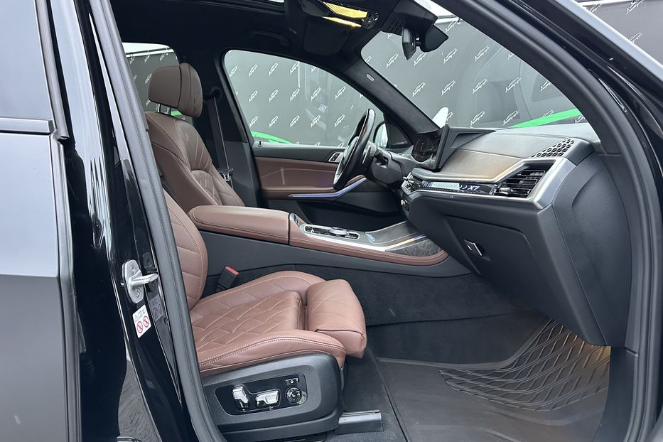 Продам BMW X7 Xdrive 40d M-paket 2023 года в Киеве