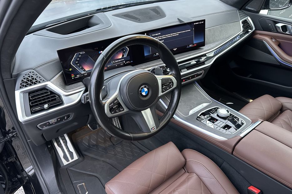 Продам BMW X7 Xdrive 40d M-paket 2023 года в Киеве