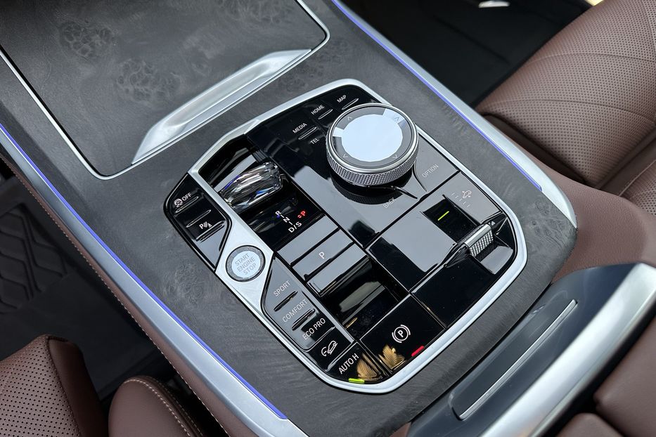 Продам BMW X7 Xdrive 40d M-paket 2023 года в Киеве