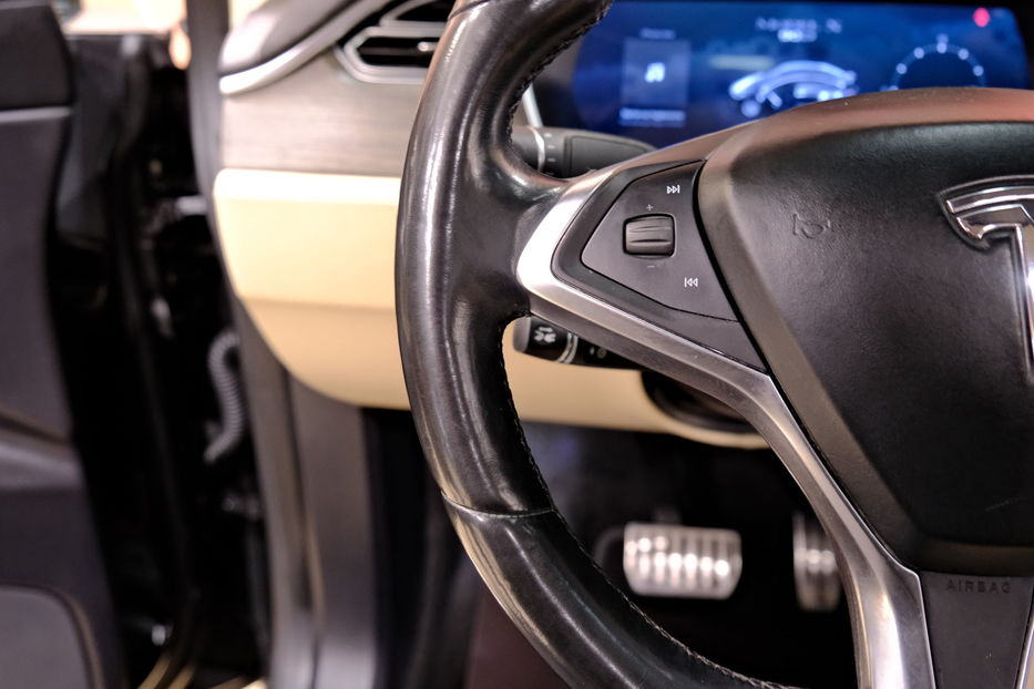 Продам Tesla Model X 2016 года в Одессе