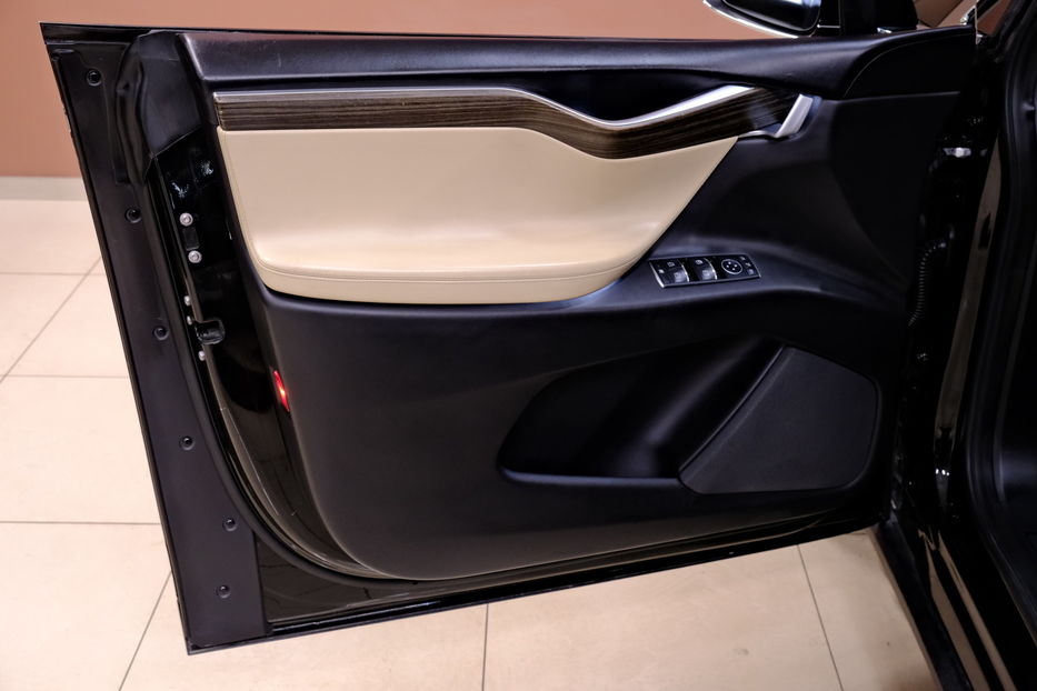 Продам Tesla Model X 2016 года в Одессе