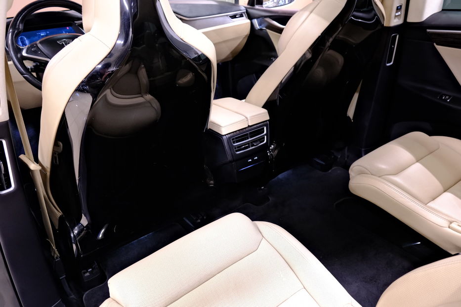 Продам Tesla Model X 2016 года в Одессе