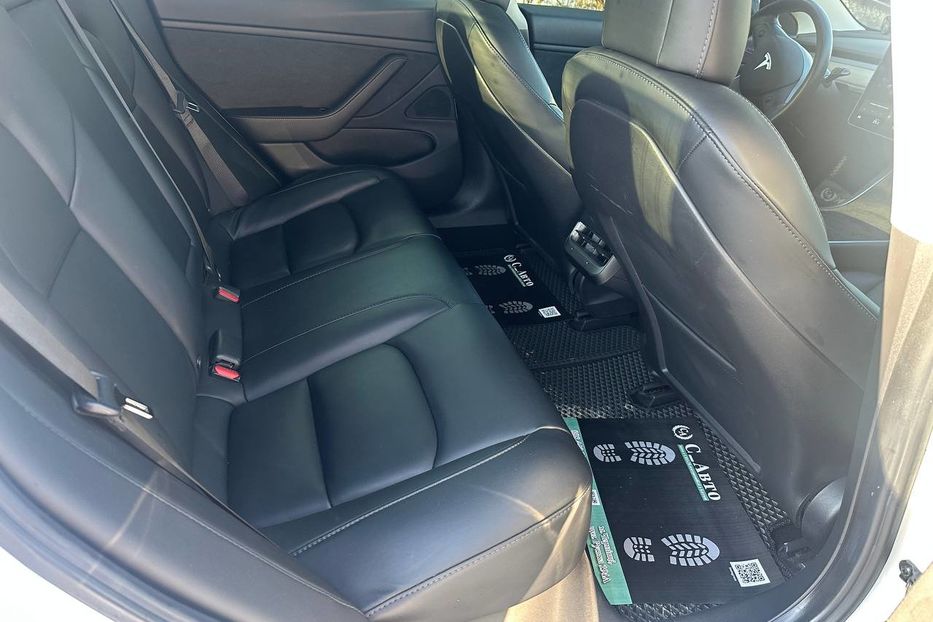 Продам Tesla Model 3 2020 года в Черновцах