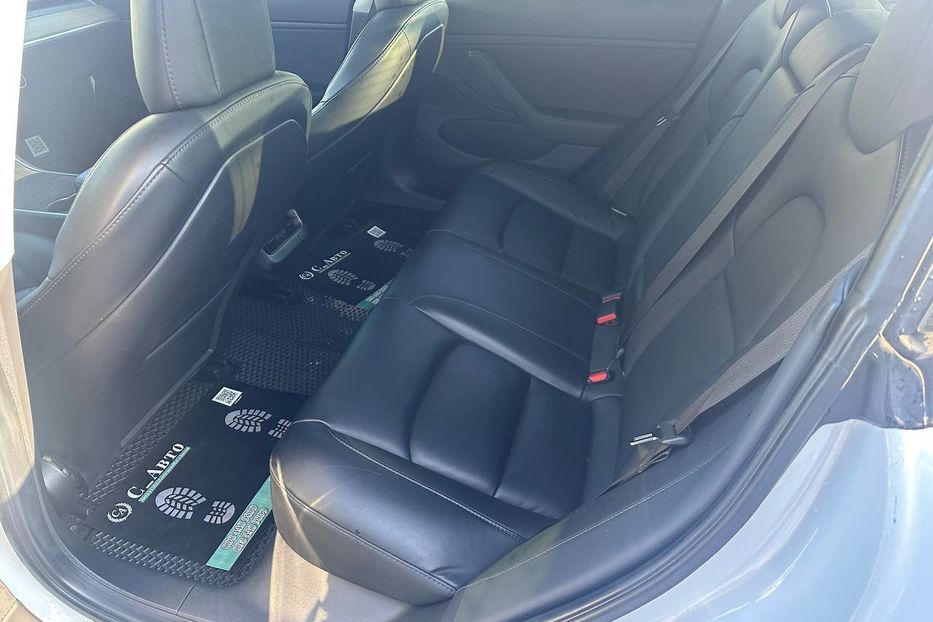 Продам Tesla Model 3 2020 года в Черновцах