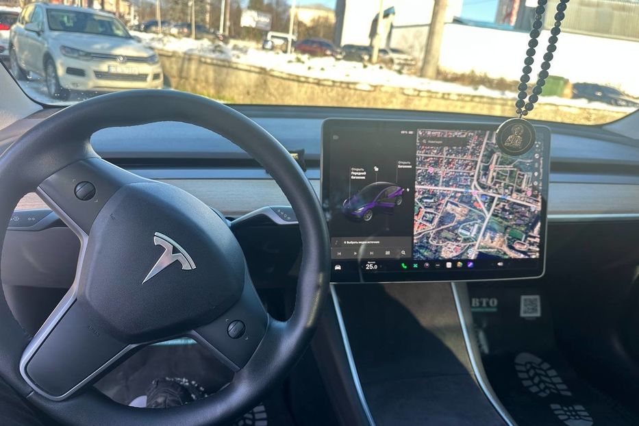 Продам Tesla Model 3 2020 года в Черновцах