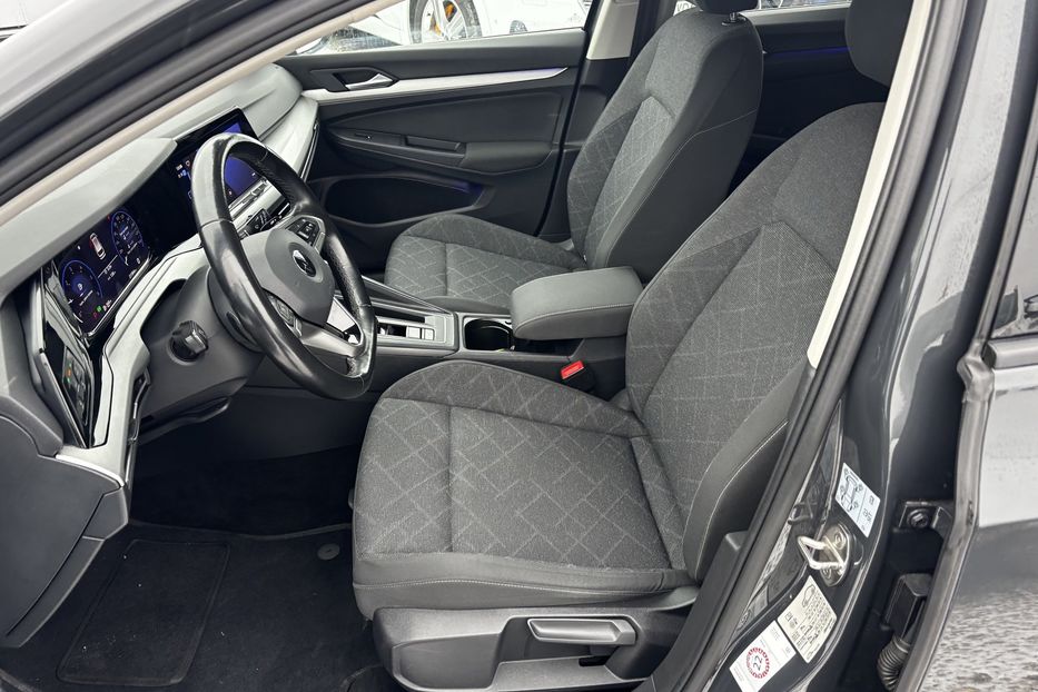 Продам Volkswagen Golf Variant 8 Без підкрасів!!! 2021 года в Львове