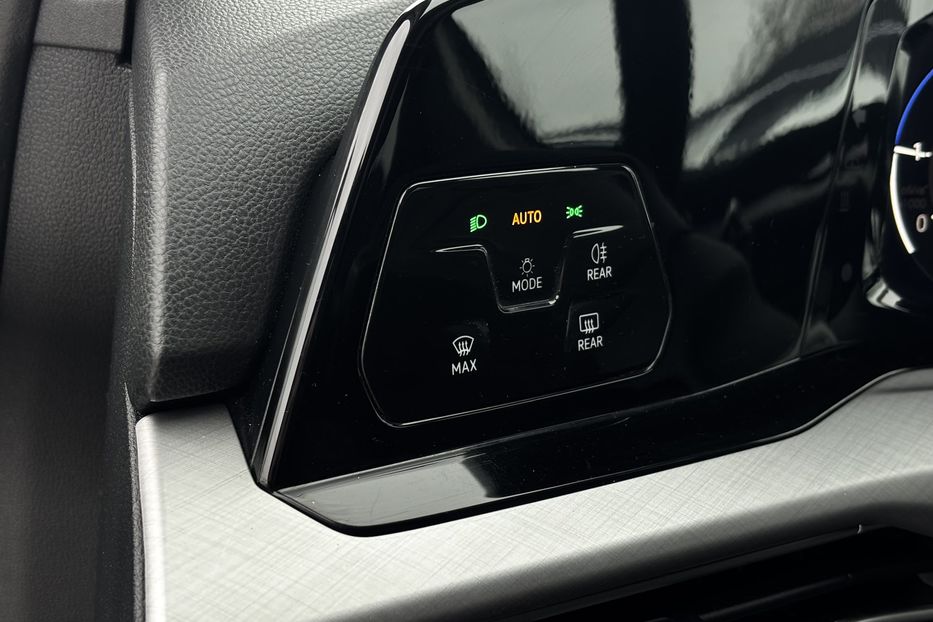 Продам Volkswagen Golf Variant 8 Без підкрасів!!! 2021 года в Львове