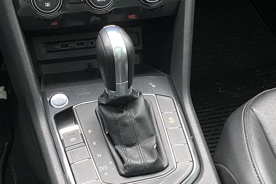 Продам Volkswagen Tiguan 7 місць 2018 года в Луцке