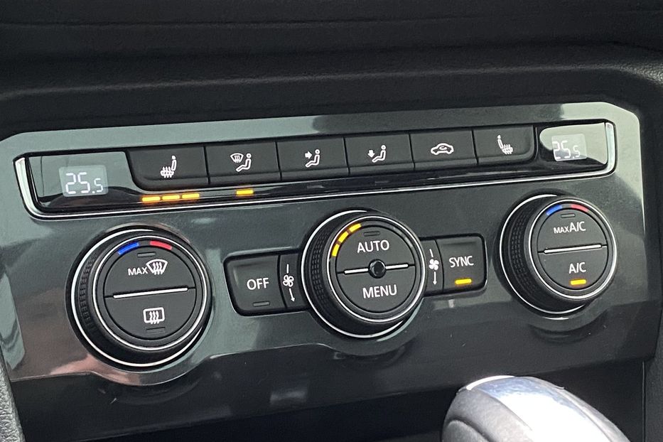 Продам Volkswagen Tiguan 7 місць 2018 года в Луцке