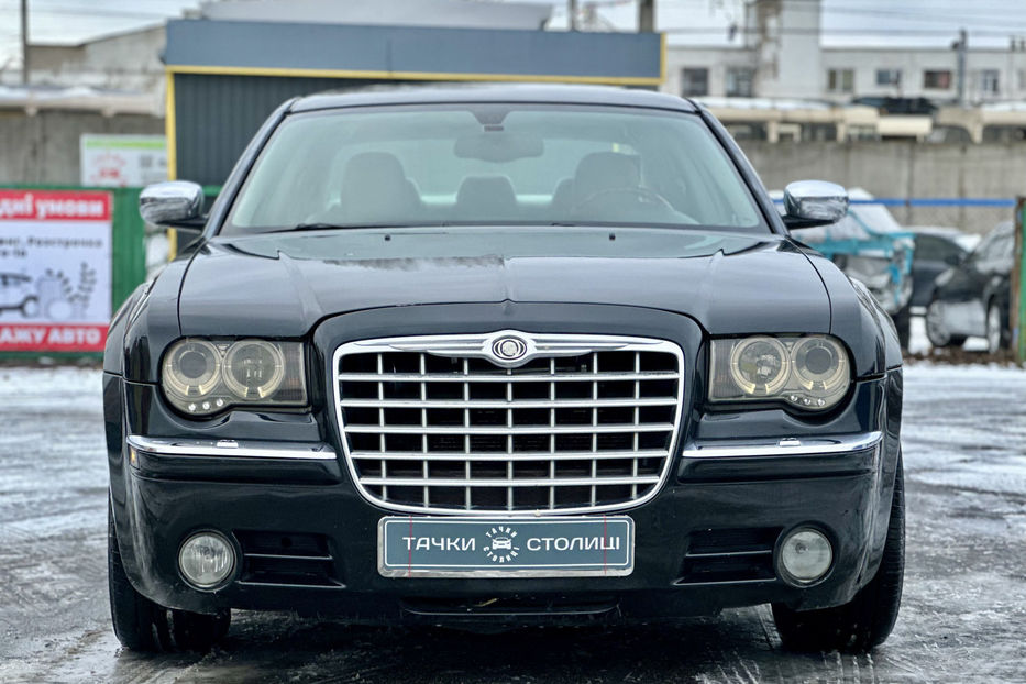 Продам Chrysler 300 C 2.7 AT (193 л.с.)  2005 года в Киеве