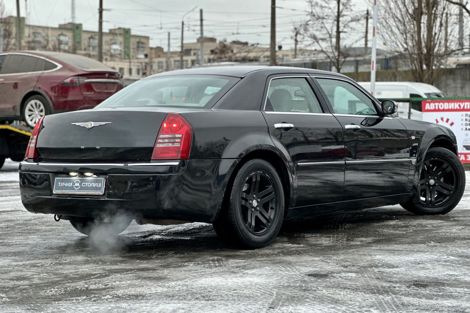Продам Chrysler 300 C 2.7 AT (193 л.с.)  2005 года в Киеве