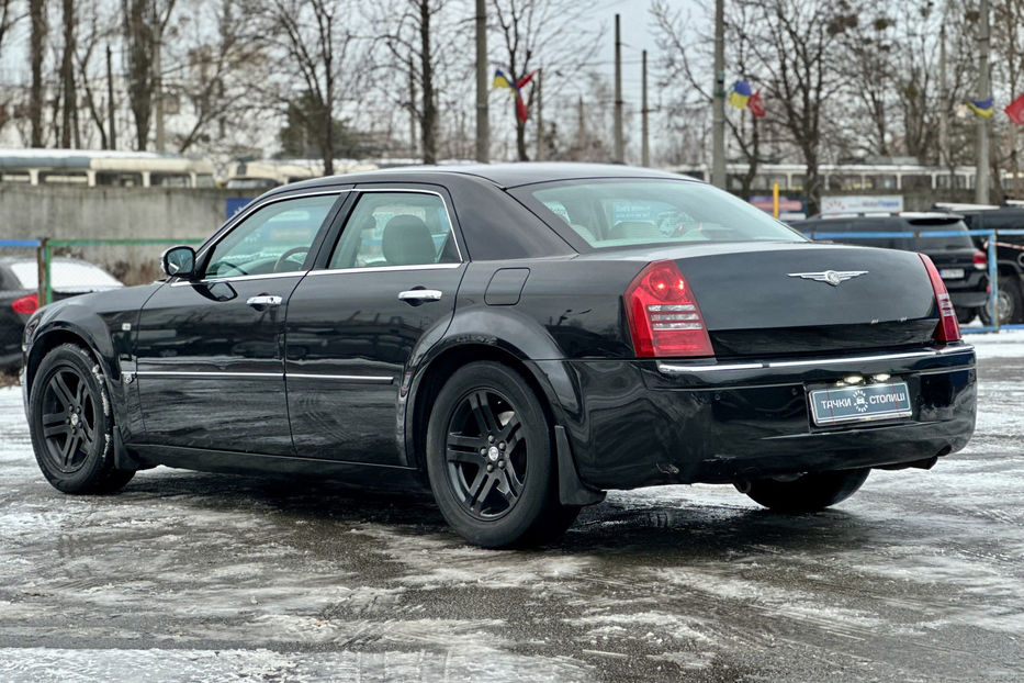 Продам Chrysler 300 C 2.7 AT (193 л.с.)  2005 года в Киеве