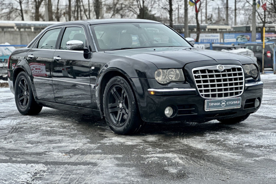 Продам Chrysler 300 C 2.7 AT (193 л.с.)  2005 года в Киеве