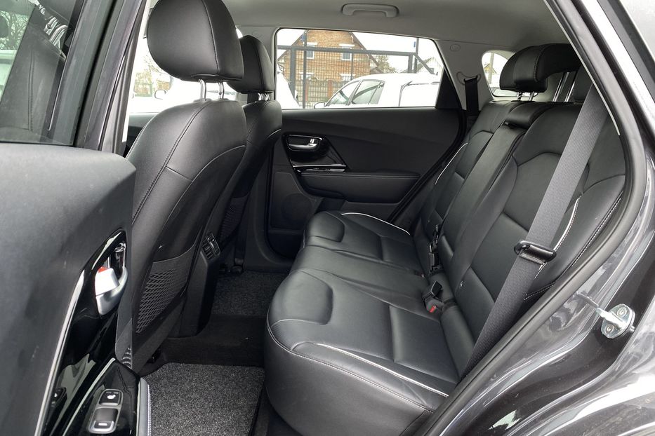 Продам Kia Niro Prestigue 2019 года в Луцке