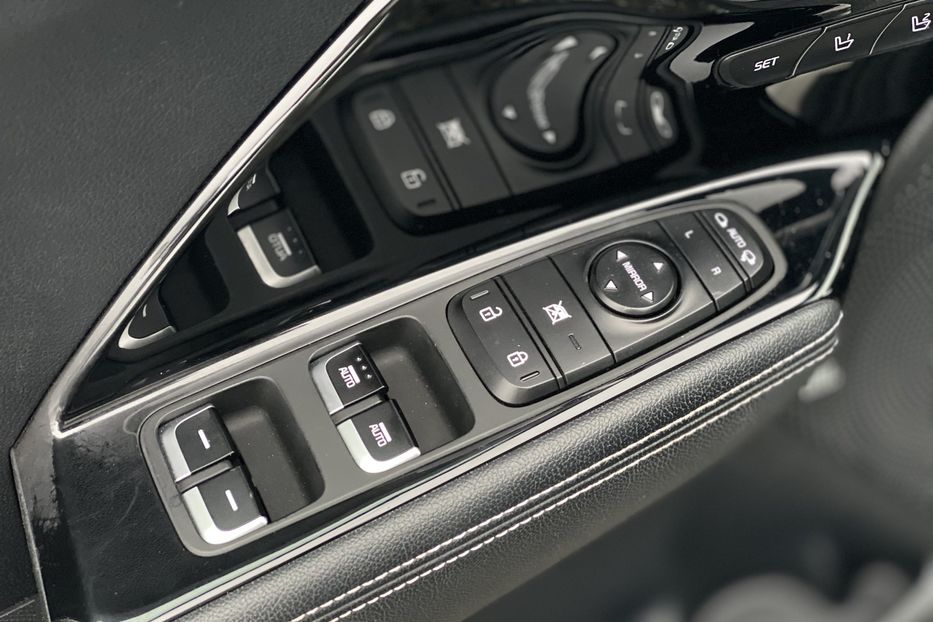 Продам Kia Niro Prestigue 2019 года в Луцке