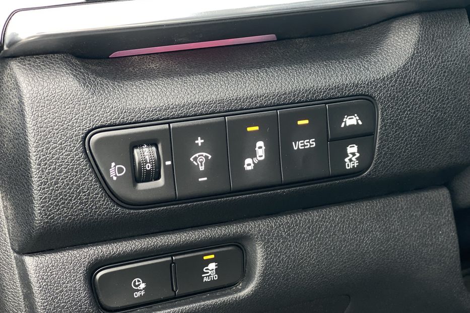 Продам Kia Niro Prestigue 2019 года в Луцке