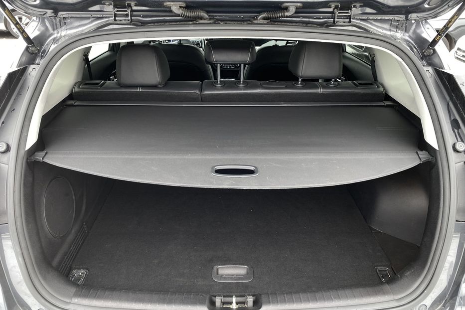 Продам Kia Niro Prestigue 2019 года в Луцке