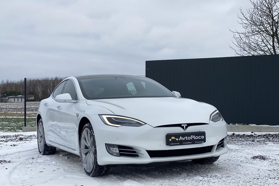 Продам Tesla Model S 75D 2018 года в Луцке