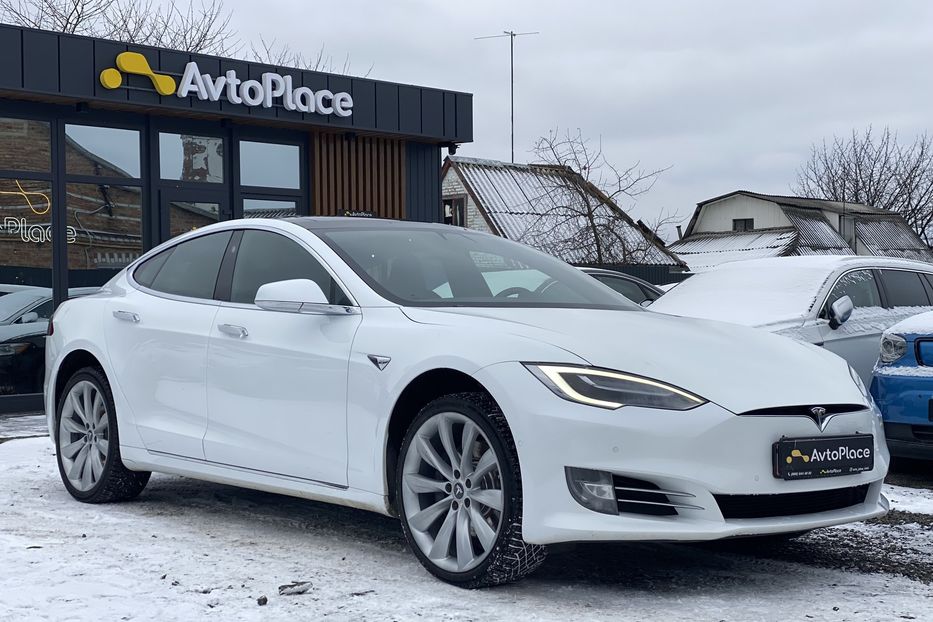Продам Tesla Model S 75D 2018 года в Луцке