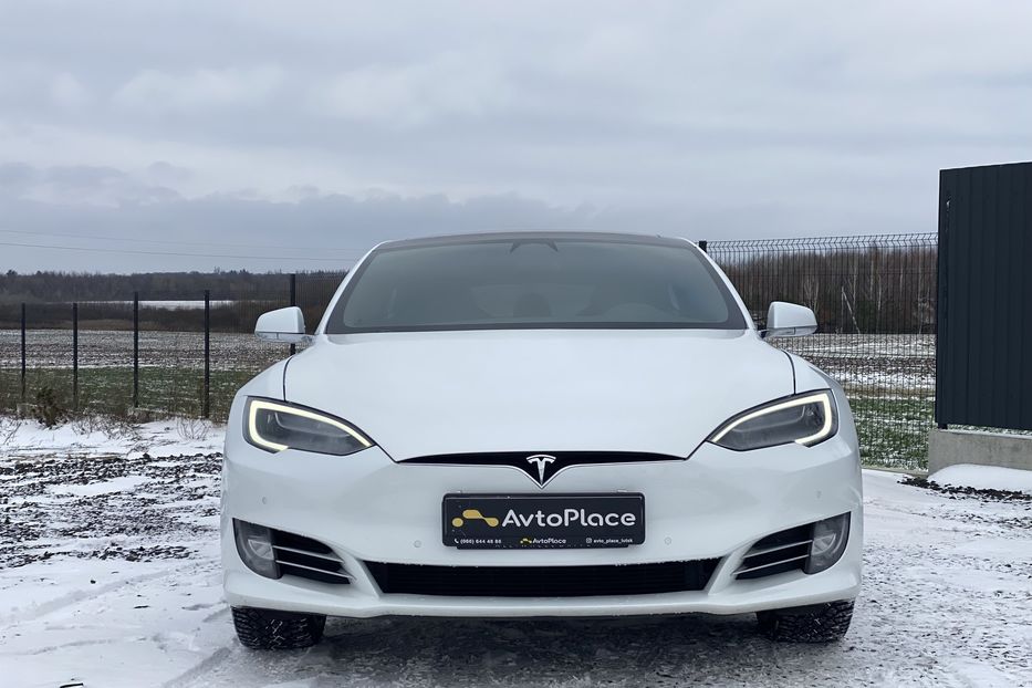 Продам Tesla Model S 75D 2018 года в Луцке