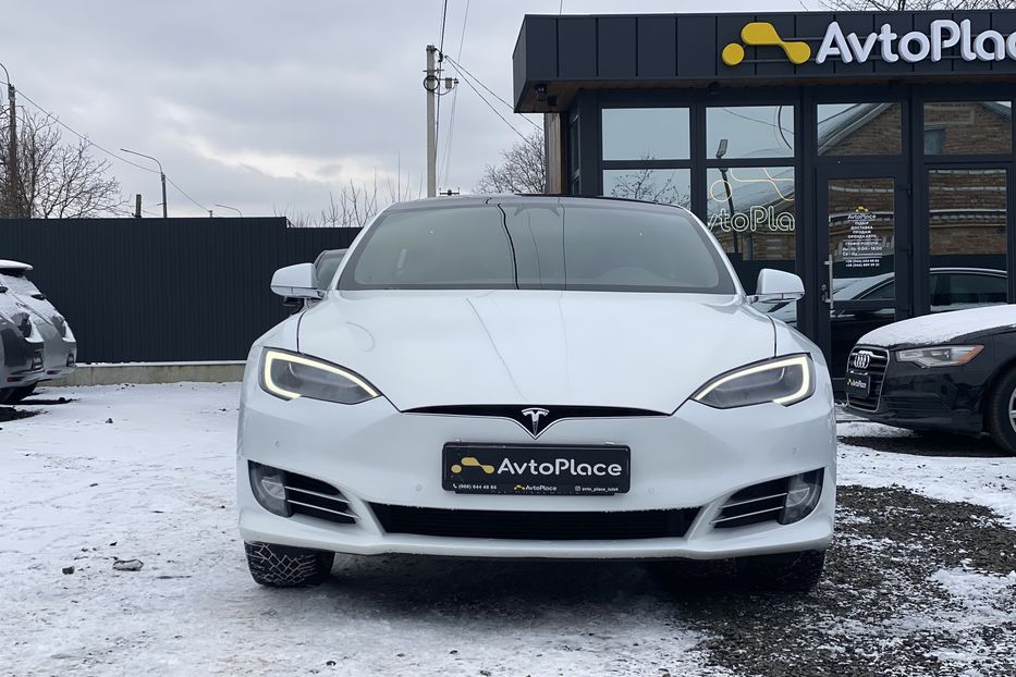 Продам Tesla Model S 75D 2018 года в Луцке