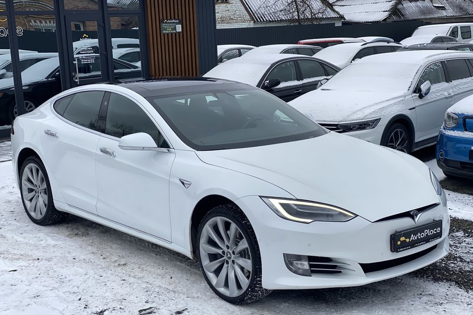Продам Tesla Model S 75D 2018 года в Луцке