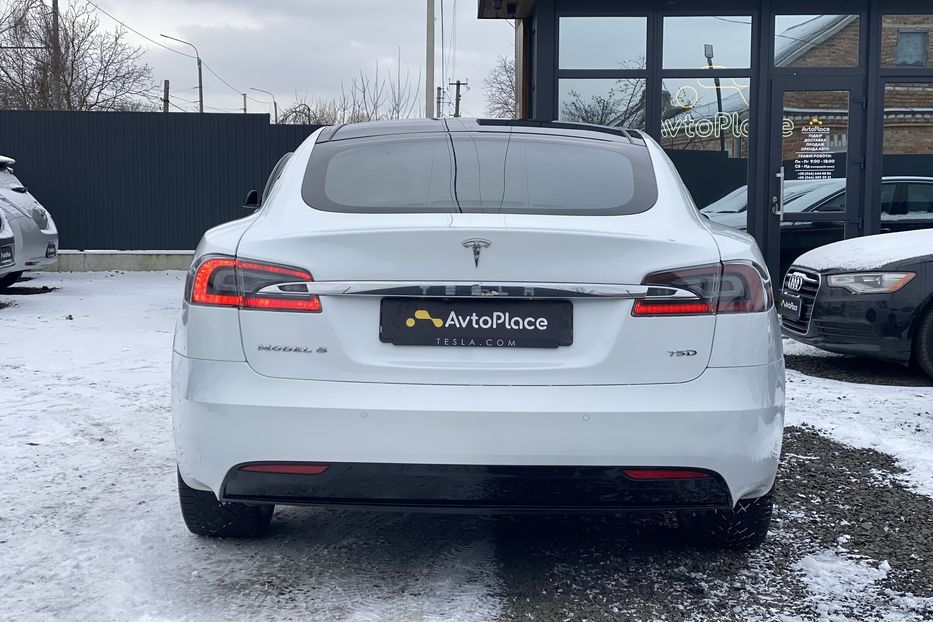 Продам Tesla Model S 75D 2018 года в Луцке