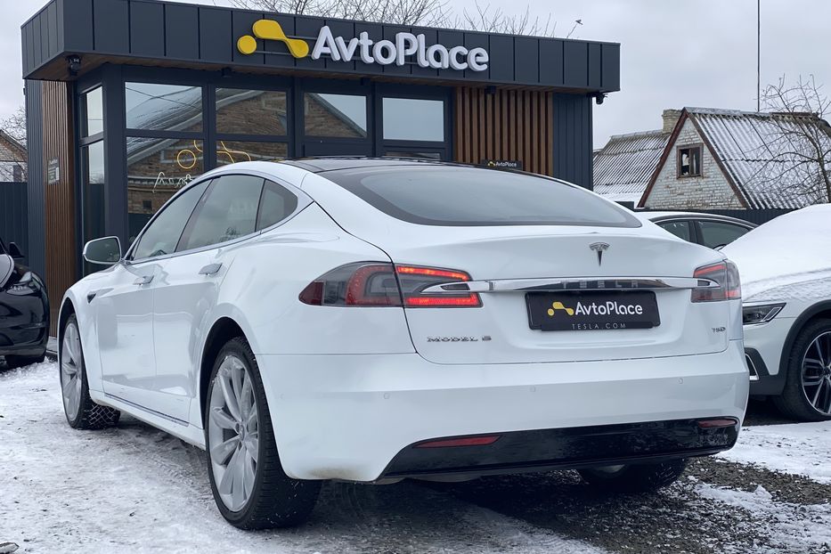 Продам Tesla Model S 75D 2018 года в Луцке