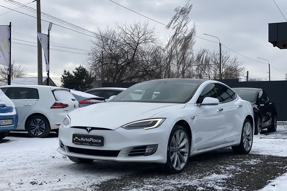 Продам Tesla Model S 75D 2018 года в Луцке