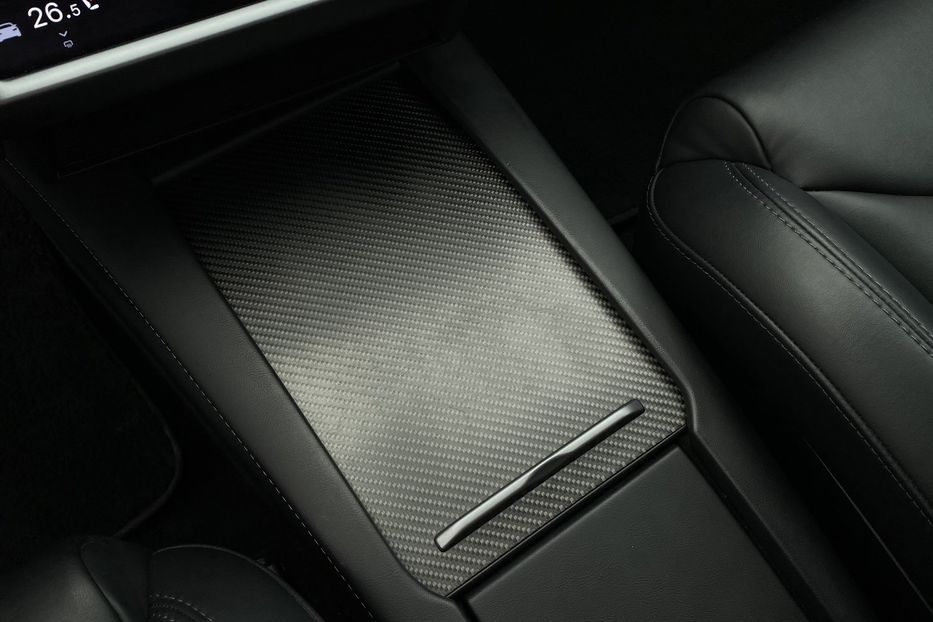 Продам Tesla Model S 75D 2018 года в Луцке