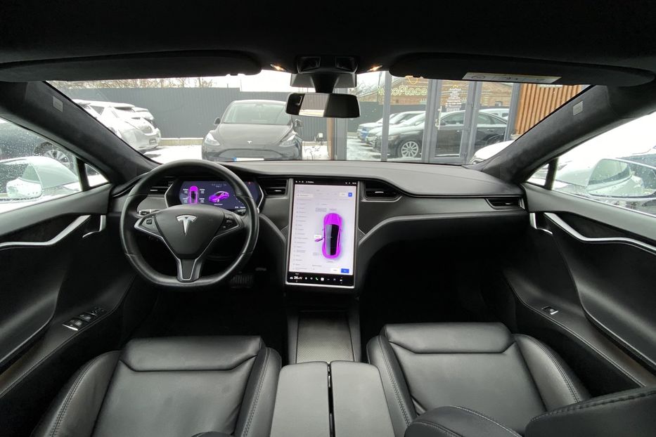 Продам Tesla Model S 75D 2018 года в Луцке